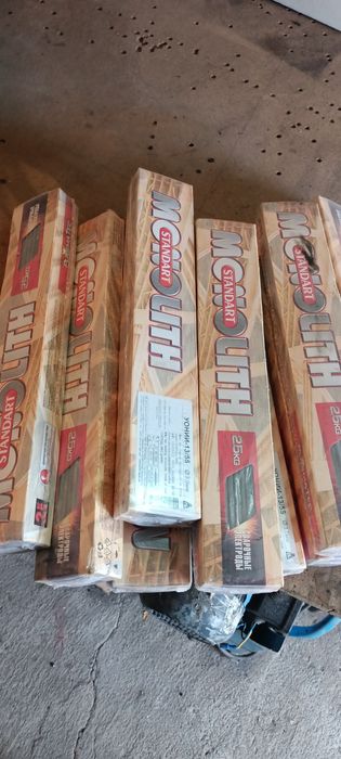 Продам сварочные электроды монолит УОНИ,3мм,в упаковке по 3000тг кажда