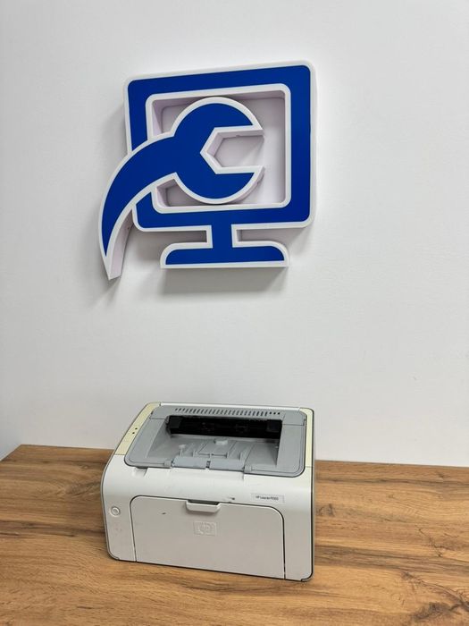 Продам лазерный принтер HP Laserjet P1005 в хорошем состояний