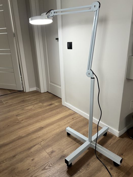 Lampa cosmetica / pedichiura