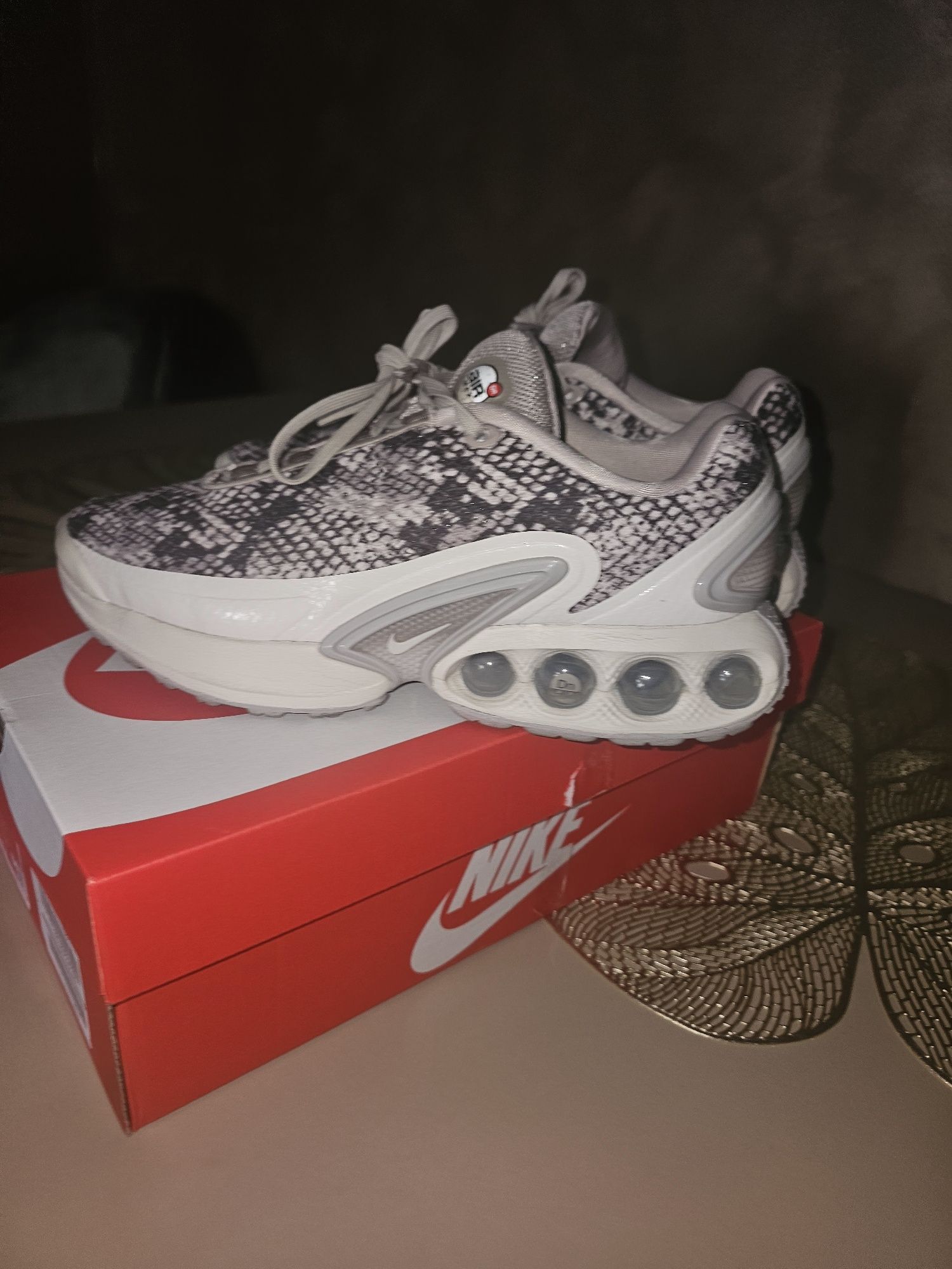 Найк air max DN.