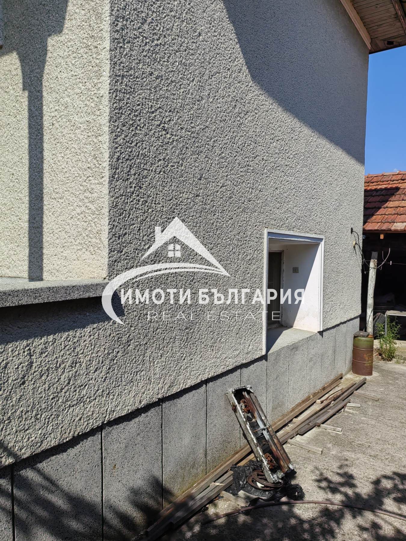 Двуетажна къща в с.Старосел