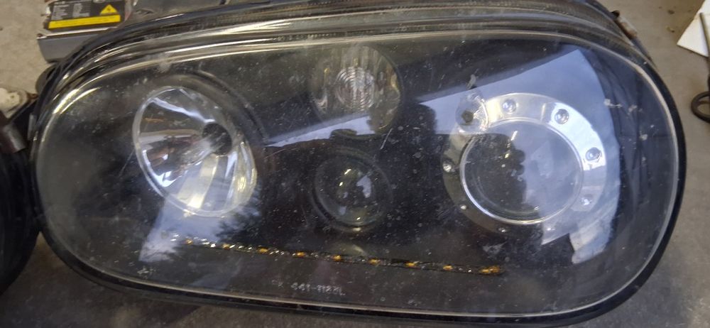 Vand faruri cu lupa faza scurta/lunga tenta neagra VW Golf 4