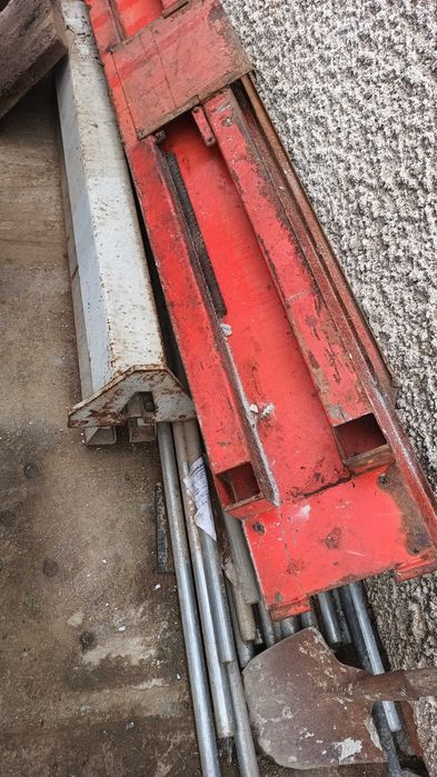 Четири колонен подемник 2200кг