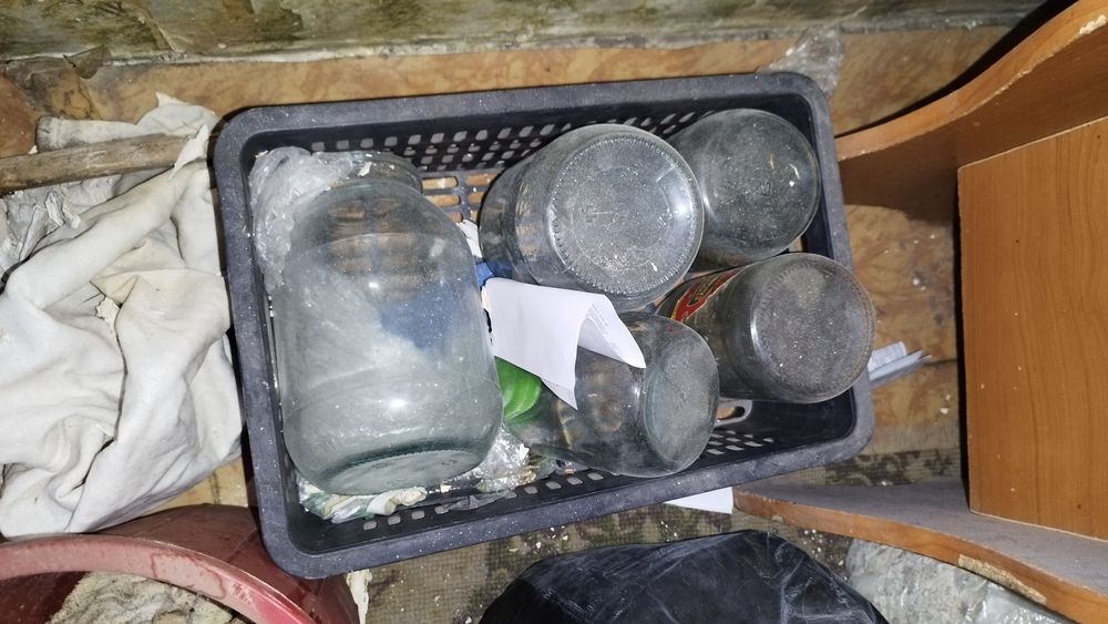 Отдам банки безвозмездно