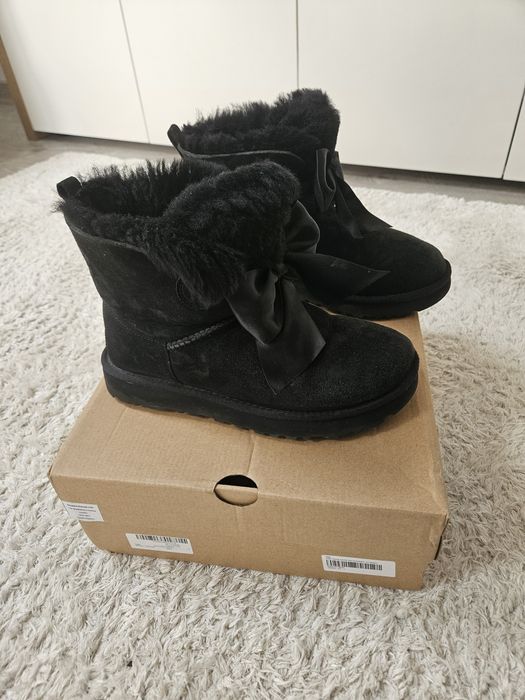 Ugg negre de vanzare