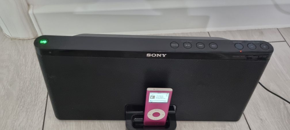 Boxa Sony cu ipod si intrare pt auxiliar