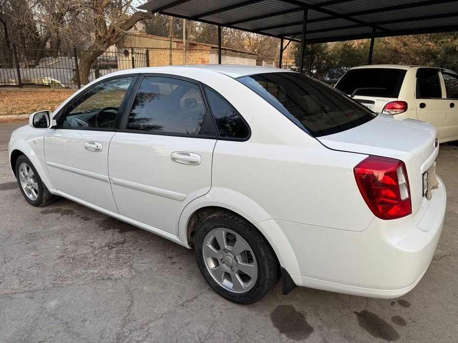 Jentra avtomat 2022 yil benzin avtosalondan  olingan oxirgi pazitsiya.