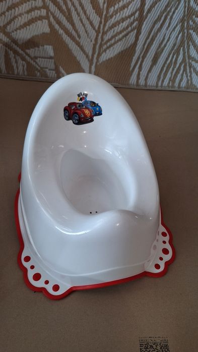 Oliță anatomica antiderapanta și muzicală