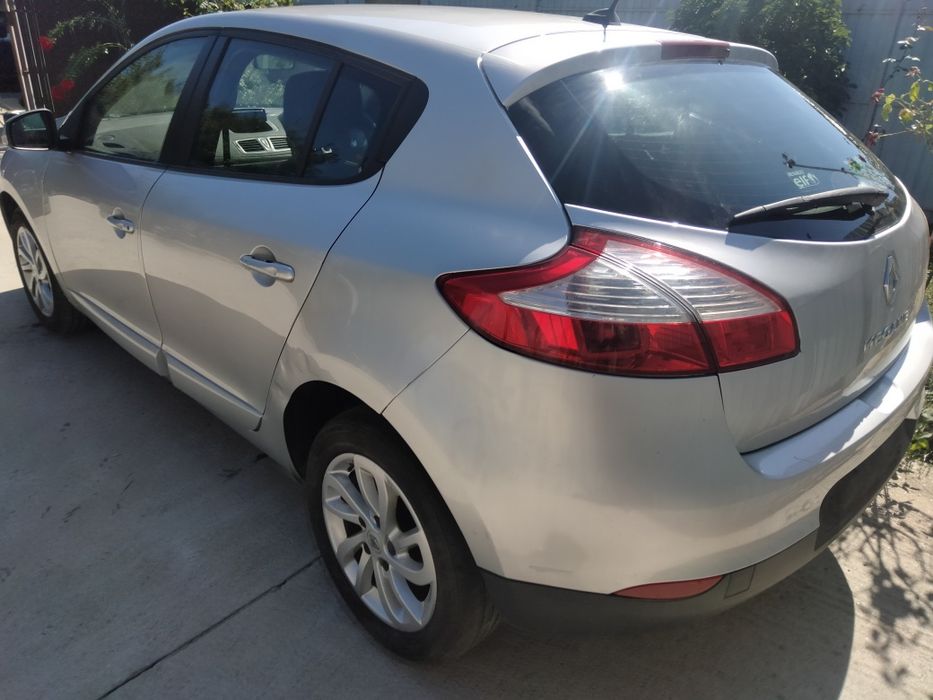 Aripi/aripă Renault Megane 3 1, 5 dci 110cp euro 5 cod,culoare TED 69