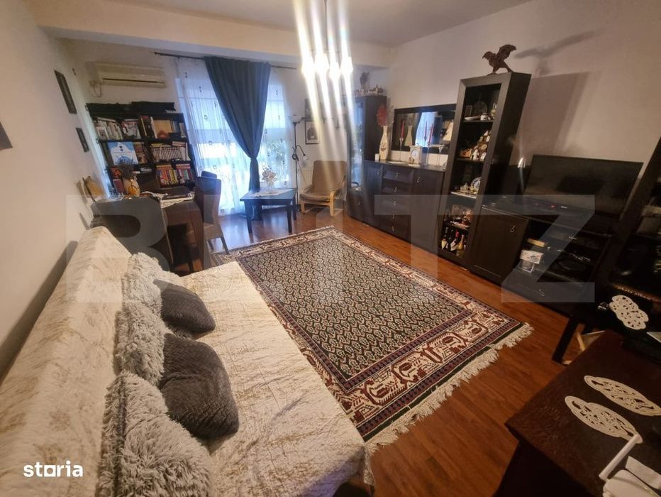 Apartament de vanzare, cu 2 camere, decomandat, 62 mp, zona Ford