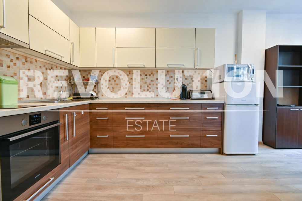 Дава се под наем Двустаен апартамент в София, Оборище - 73 кв.м за 750 € - Снимка #3