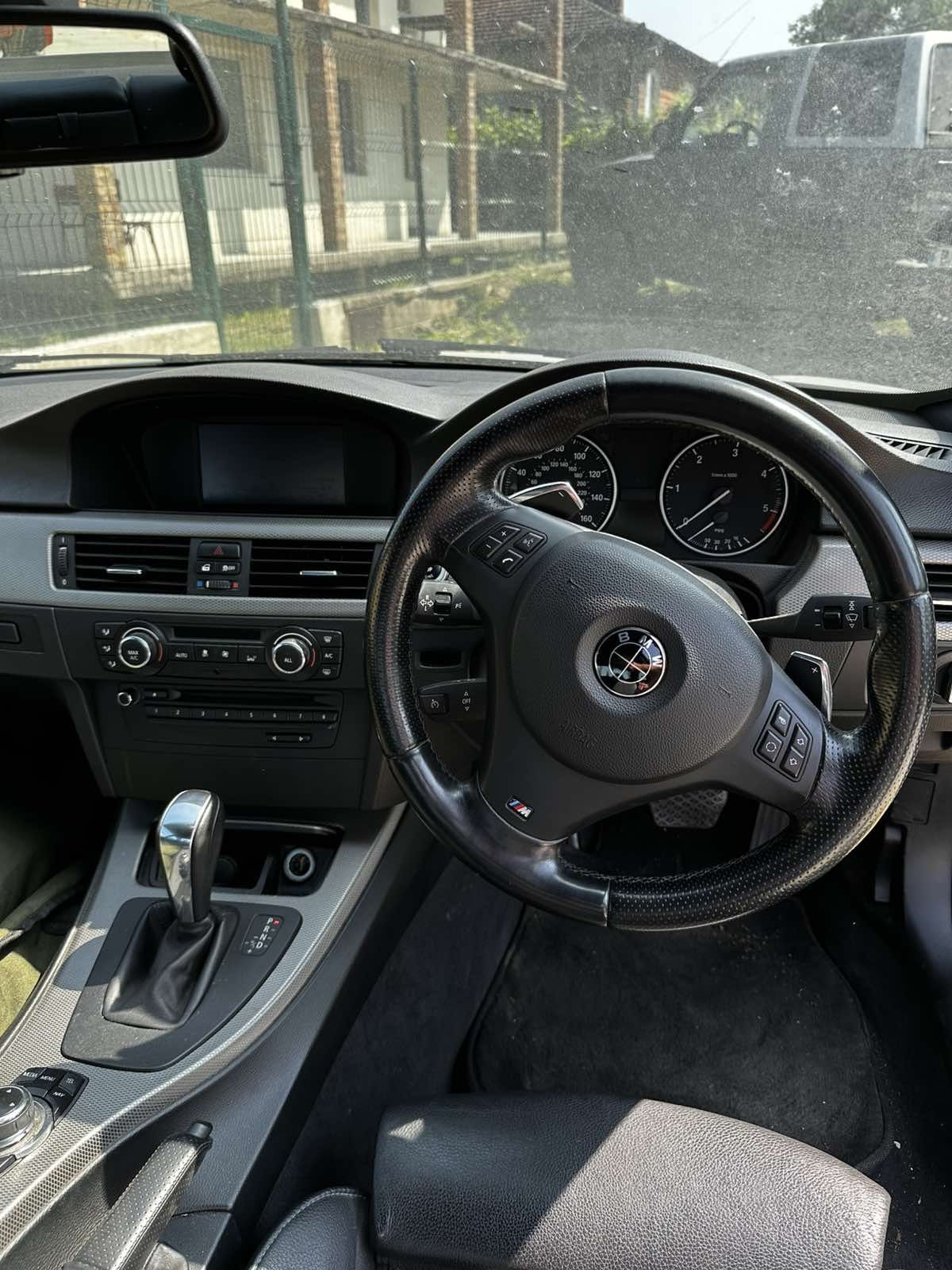 BMW E92 320d 2012 на части – N47D20, М волан, Рекаро, 19” Style 313,