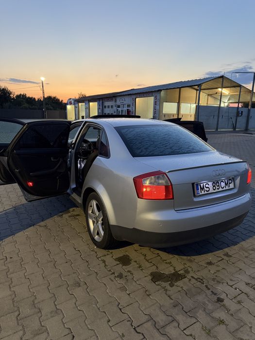 Vând audi a4 b6 2003!