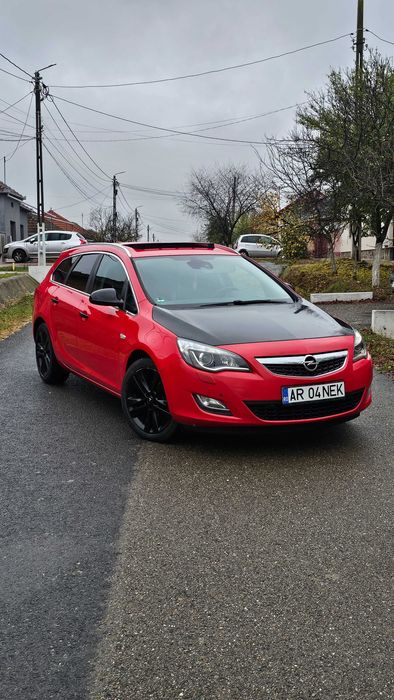 Opel Astra J Sports 2011 Full