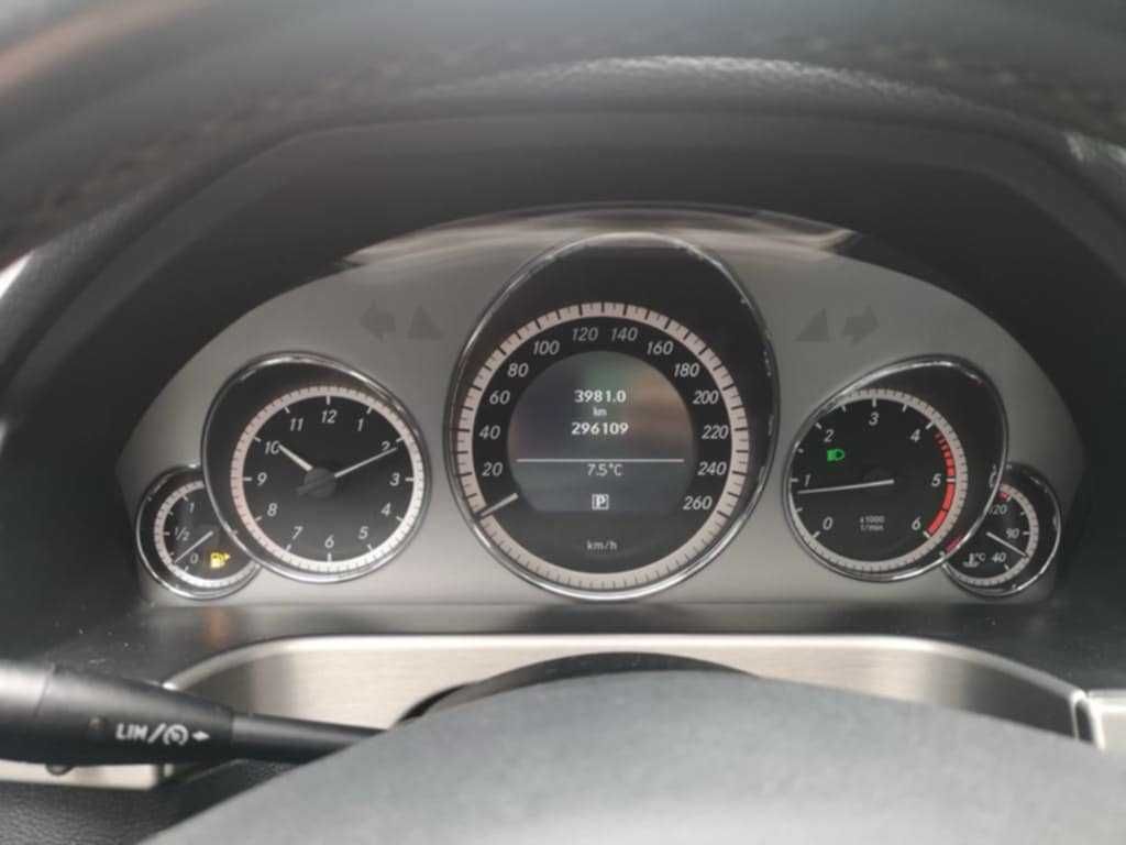 Mercedes-Benz E 220 CDI