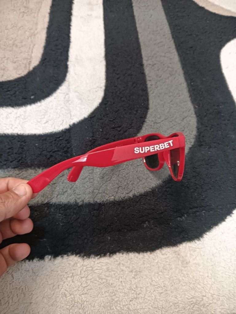 Ochelari de soare Superbet
