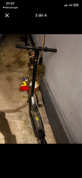 Vând trotinta electrica