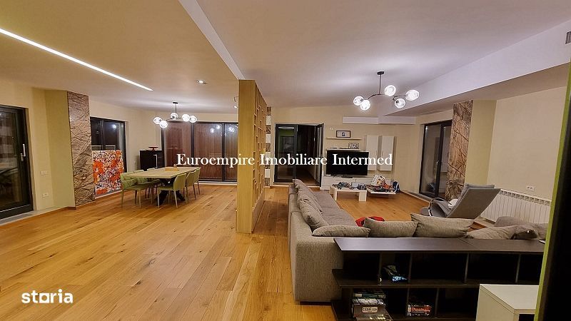 Penthouse de vanzare, zona Mamaia