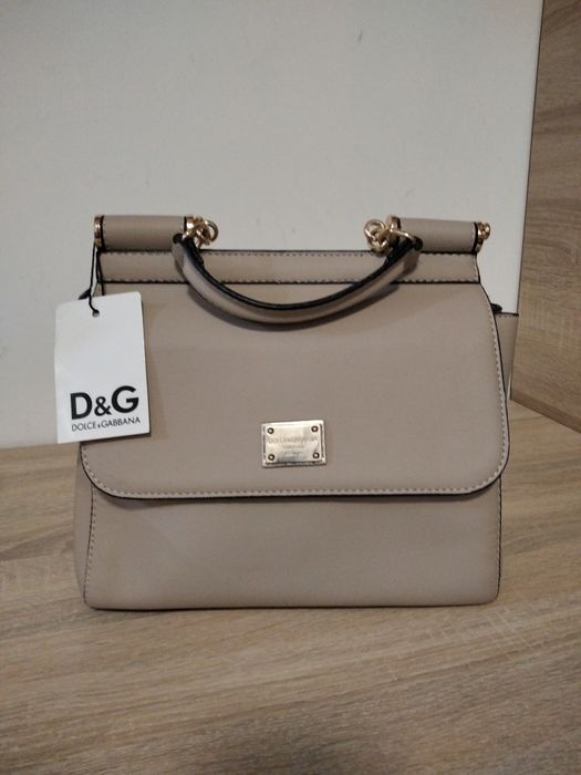 Genti diferite modele