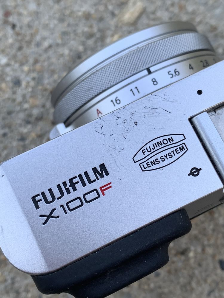 Fujifilm X100F Aparat Camera Foto Mirrorless Rangefinder Fuji Foto