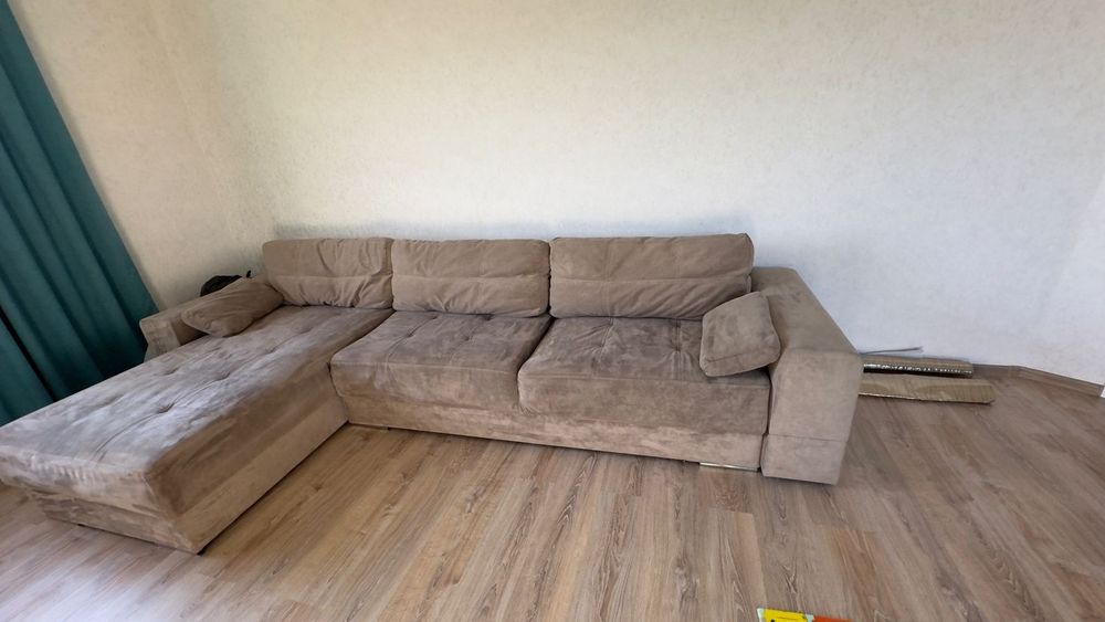 Продам диван и 2 детские кроватки.