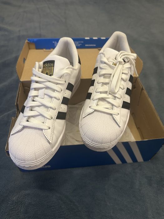 Adidas superstar
