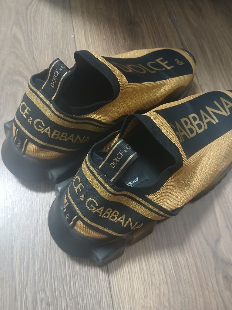Vând Adidasi Dolce Gabbana