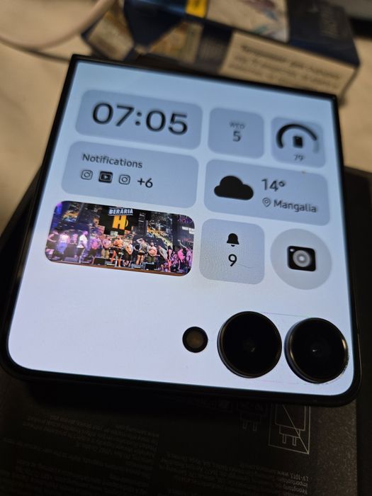 Samsung Galaxy Z Flip 7