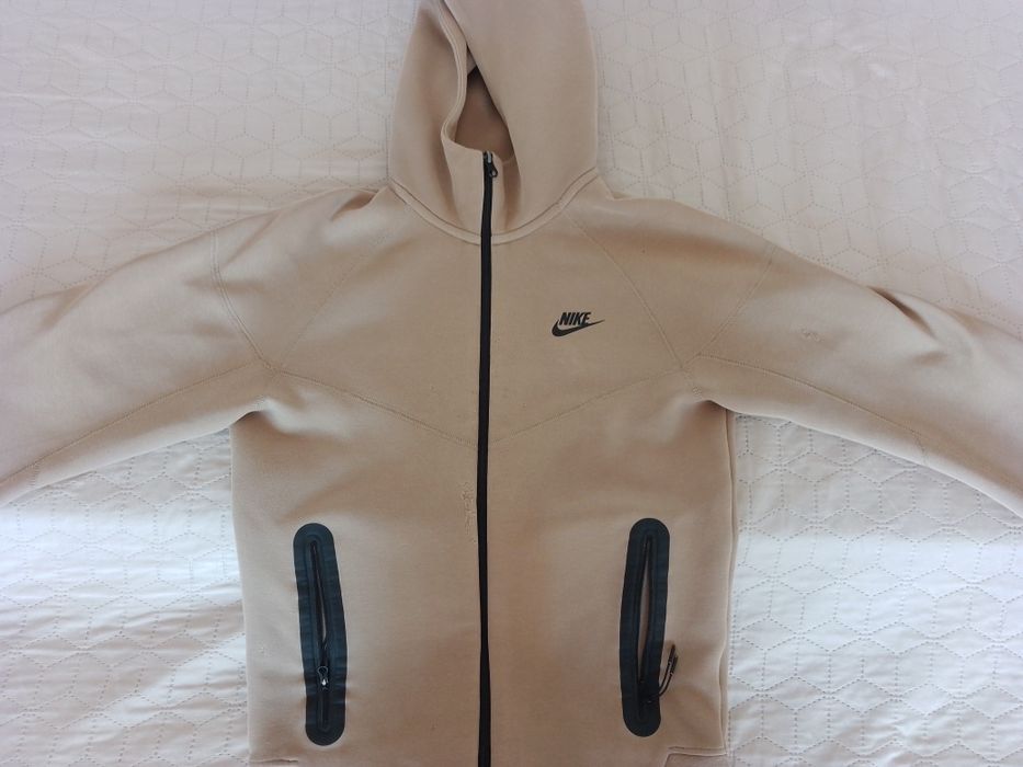 Оригинален екип Nike tech fleece,бежов,размер ХС