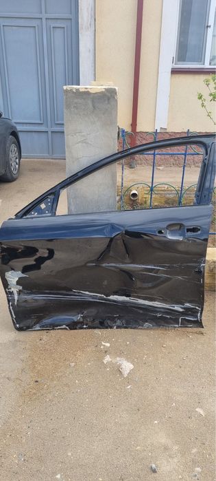 малибу 2 чап тараф олди орка эшик.Нархи келишилади