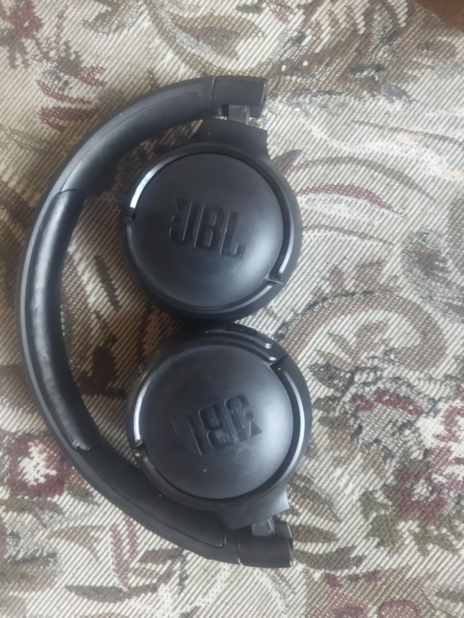 Наушники JBL продам