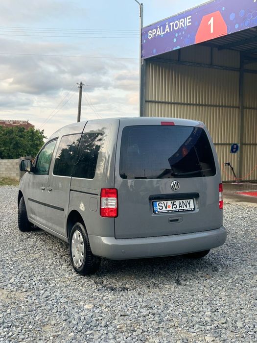 Vand vw kaddy cu 7 locuri 2005 gaz+ benzina
