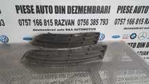Grila Proiector Bara Fata Stanga VW Passat B6 Livram Oriunde In Tara