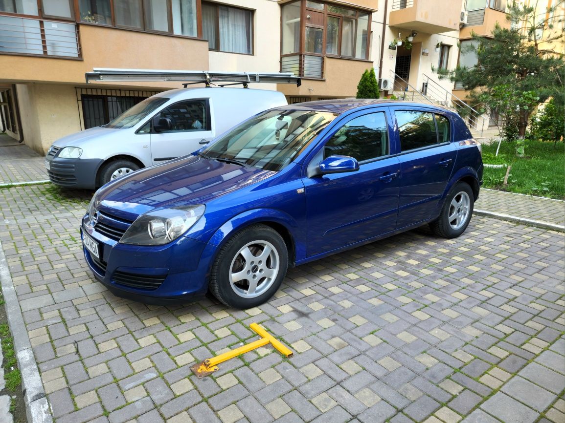 Vând Opel astra H An 2006 Motor 1.7CDTI Diesel 6 Trepte proprietar