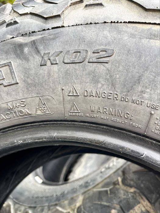 BF Goodrich T/A KO2 265/75/16