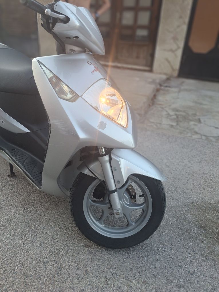 Honda dylan 125 4t