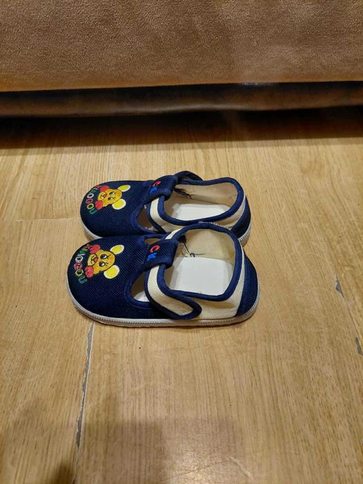 Детски обувки. Размер - 17. Марка - Calvin Klein.