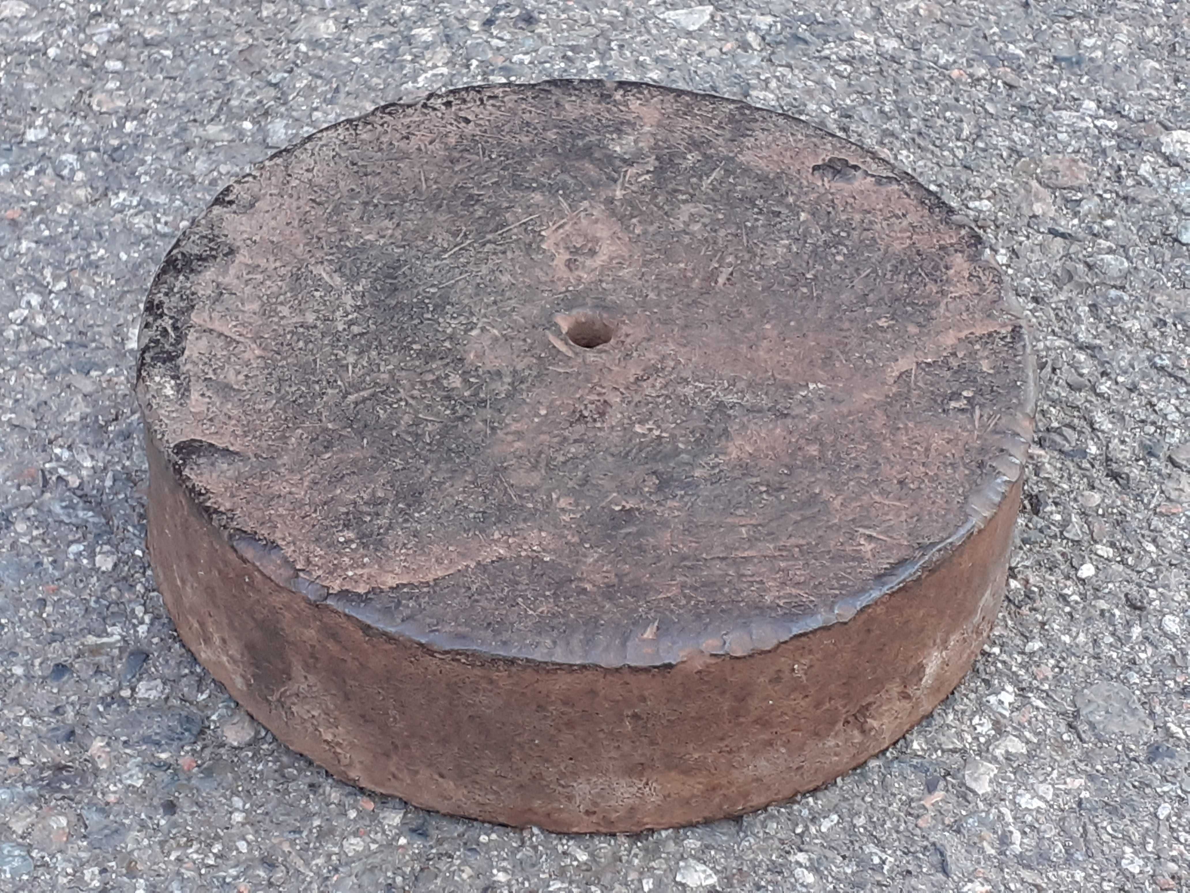 Наковальню бытовую (СССР), продам.