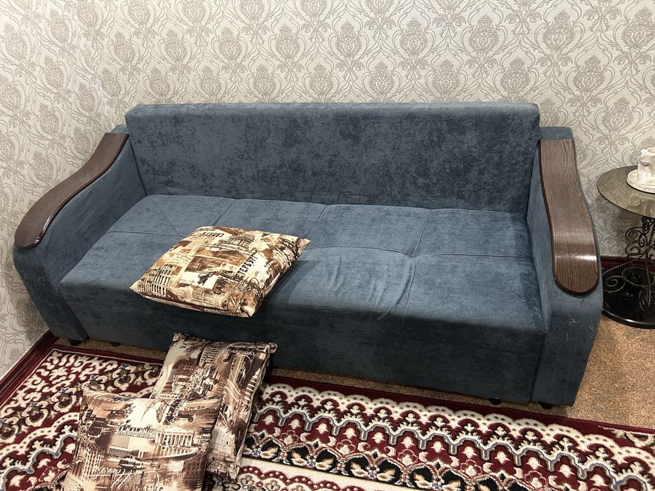 Срочно продам диван!