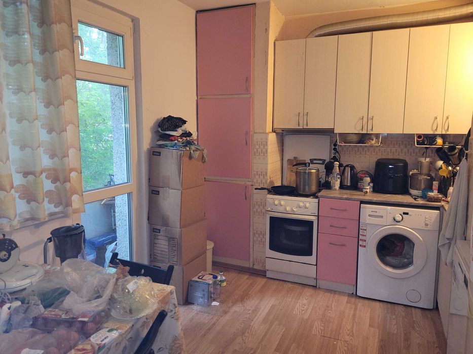 Продава се Тристаен апартамент в София, Изток - 72 кв.м за 3612 €/кв.м - Снимка #2