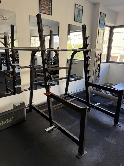 Cadru genoflexiuni Technogym