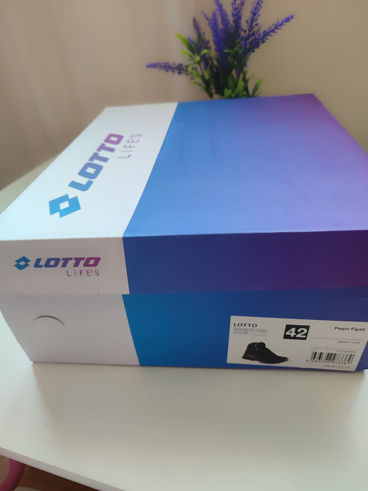 НОВИ високи туристически обувки LOTTO Waterproof
