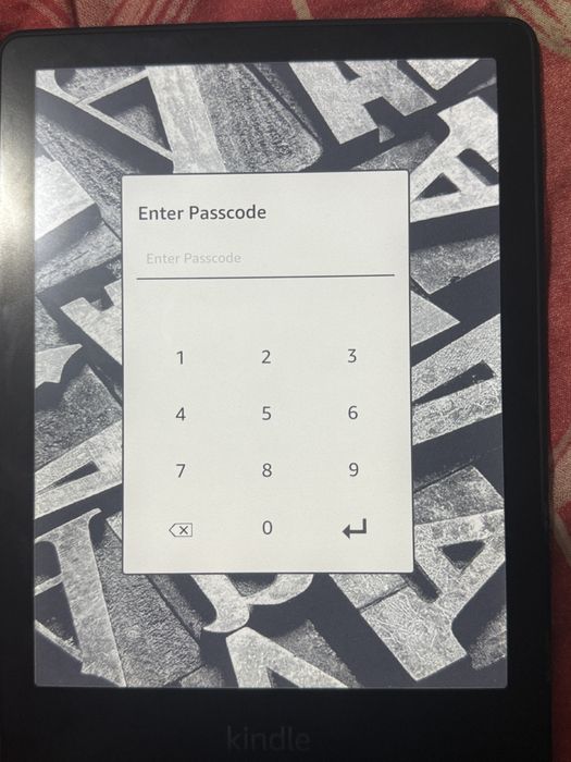 eBook Reader Amazon Kindle Paperwhite 2021, 16GB + husă, ca nou