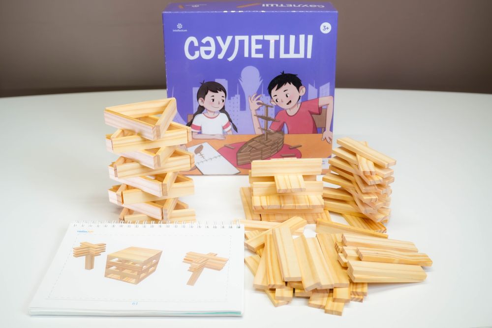 Intellectum. Настольная , развивающая игра «Сәулетші»