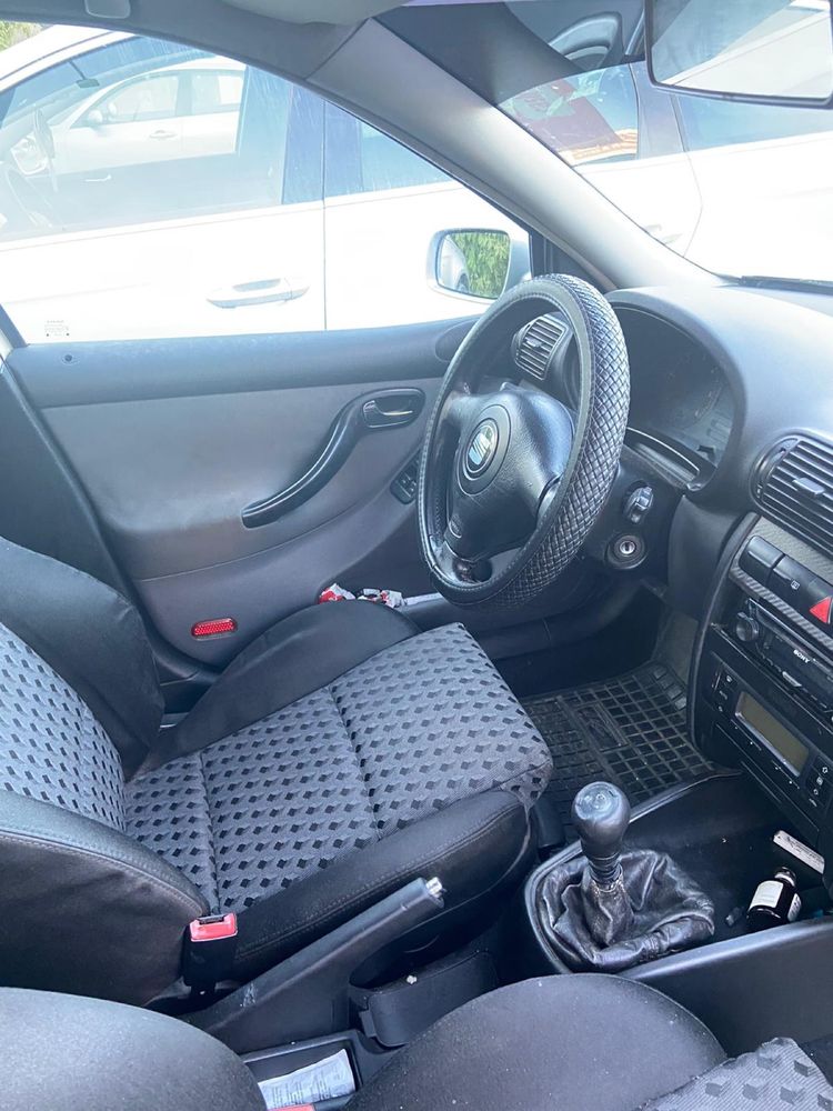 Se vinde seat leon 1m 2001