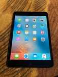 Продавам iPad mini 1
