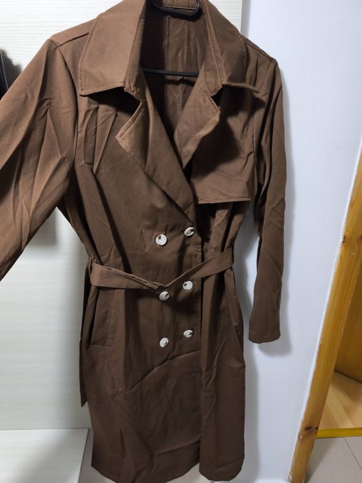 Шлифер в цвят шоколадово кафяво