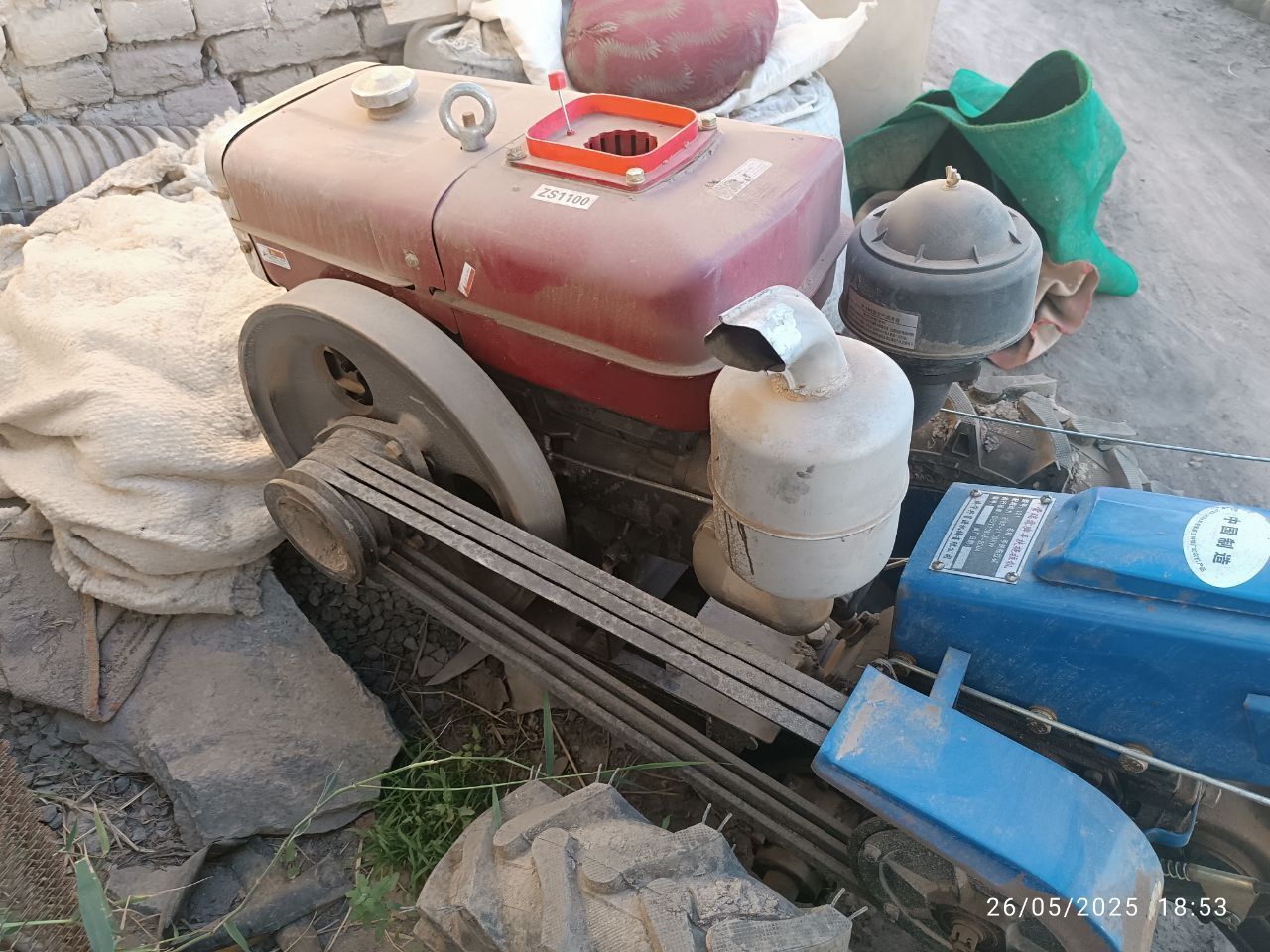 Motoblok. Zubr 1100