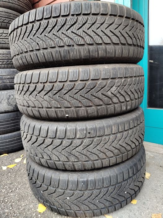 Продавам 4 зимни гуми 225/65/17 Lassa