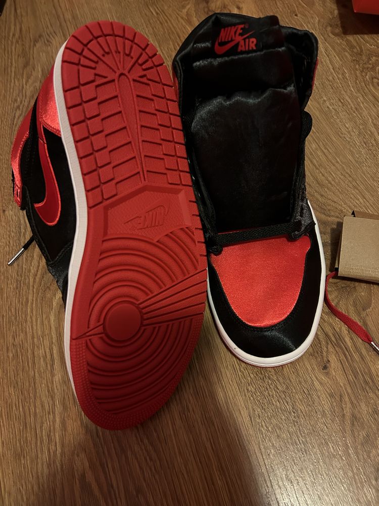 Nike Jordan 1 High OG Satin Red
